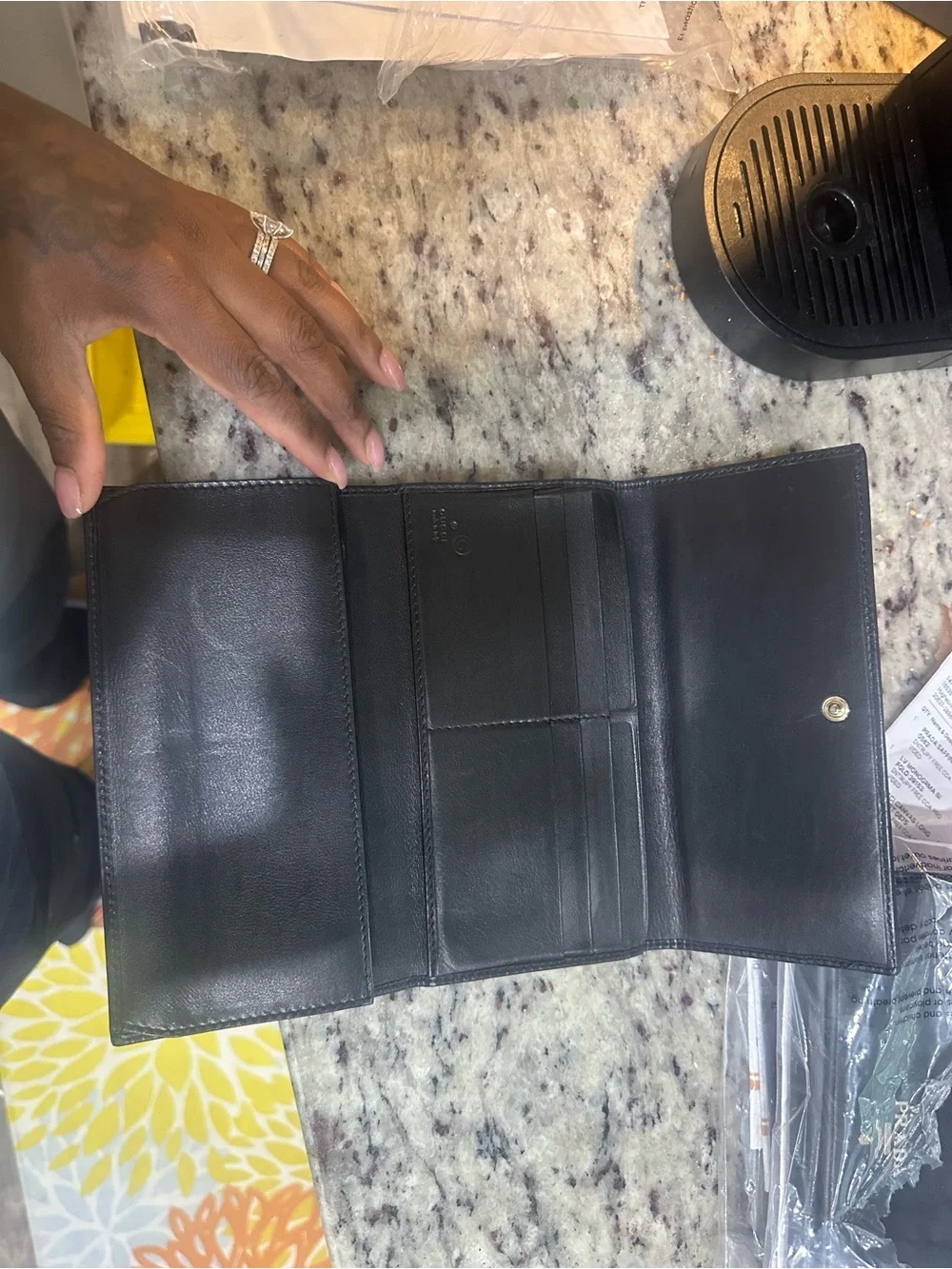 Gucci Black Canvas Continental Wallet with Gold GG Accent COA included - Picture 3 of 6